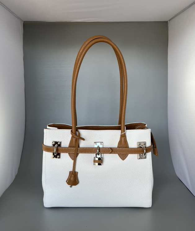 Weisse-Hermestasche Weiße Lederhandtasche mit cognacfarbenen Akzenten